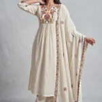 Elegant Off-White Mull Cotton Set by SYSHA with scalloped dupatta.